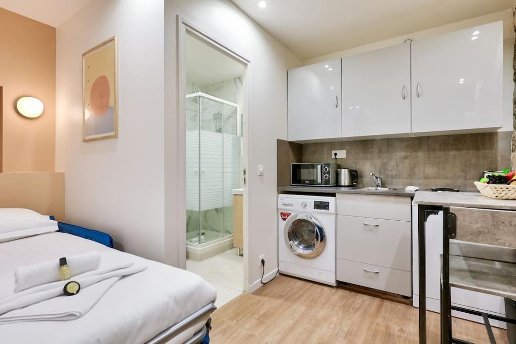 Studio Confortable Au Coeur De Paris Apartment Exterior photo
