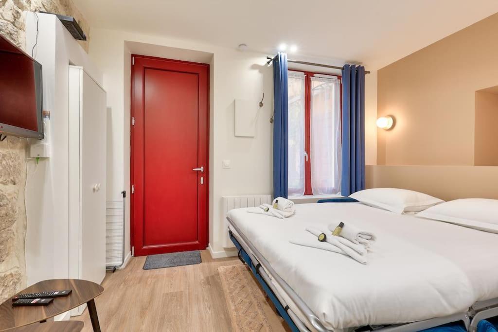 Studio Confortable Au Coeur De Paris Apartment Exterior photo